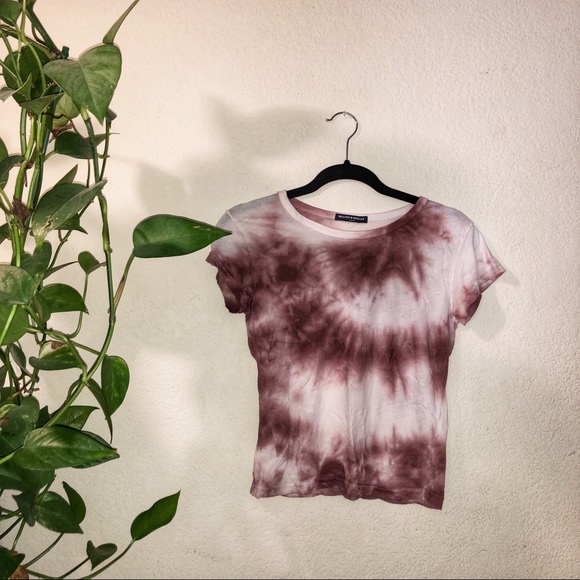 Brandy Melville Tops - Brandy Melville 🌟